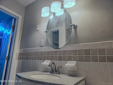 4635 Solandra Circle W Jacksonville FL 32210