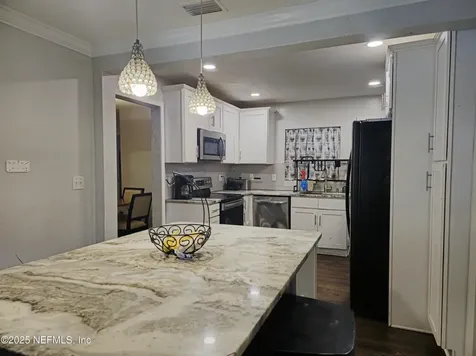 4635 Solandra Circle W Jacksonville FL 32210