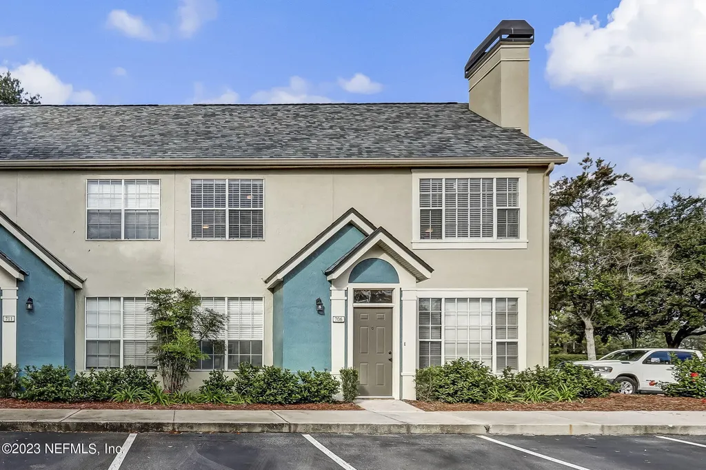 13700 Richmond Park Drive N Jacksonville FL 32224