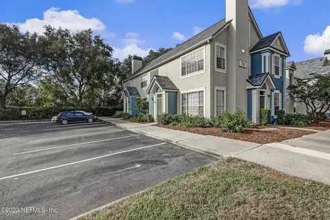 13700 Richmond Park Drive N Jacksonville FL 32224