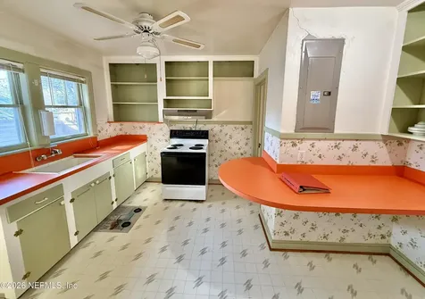 1052 Lark Street Jacksonville FL 32205