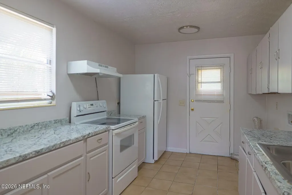 2521 Chris Court Jacksonville FL 32210