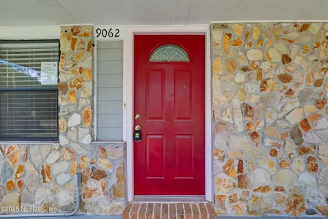 9062 2nd Avenue Jacksonville FL 32208