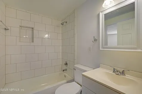 9062 2nd Avenue Jacksonville FL 32208