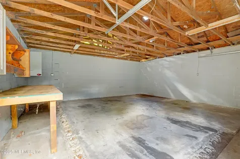 9062 2nd Avenue Jacksonville FL 32208