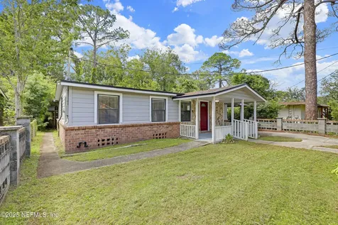 9062 2nd Avenue Jacksonville FL 32208