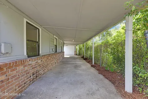 9062 2nd Avenue Jacksonville FL 32208