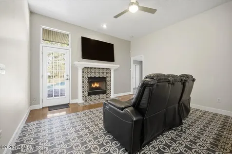 6137 Quiet Country Lane Jacksonville FL 32218