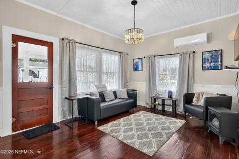 201 Oak Street Welaka FL 32189