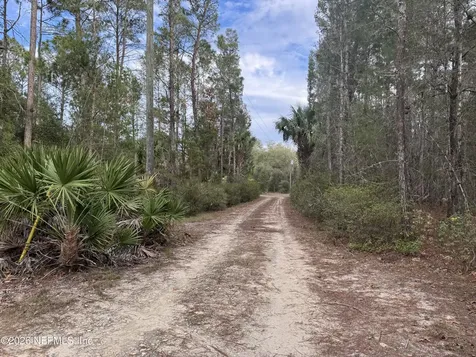 850 Cousintown Road Interlachen FL 32148