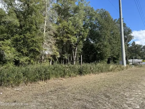 1042 State Road 20 Interlachen FL 32148