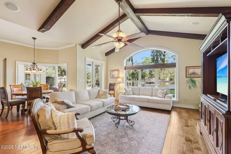 8881 Shining Oak Court Jacksonville FL 32217