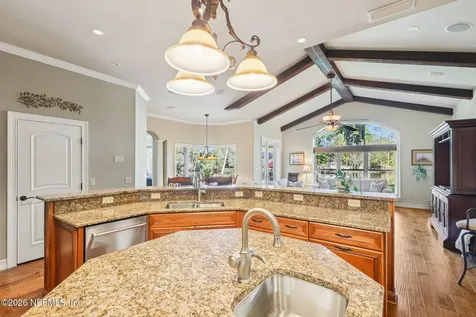 8881 Shining Oak Court Jacksonville FL 32217
