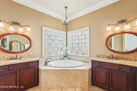 8881 Shining Oak Court Jacksonville FL 32217