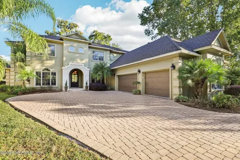 8881 Shining Oak Court Jacksonville FL 32217