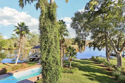 8881 Shining Oak Court Jacksonville FL 32217