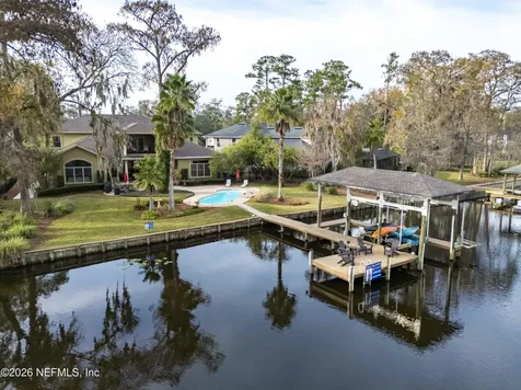 8881 Shining Oak Court Jacksonville FL 32217