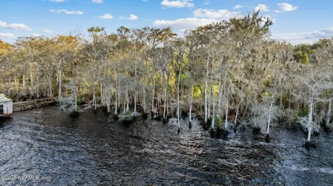 127 Duck Drive Crescent City FL 32112