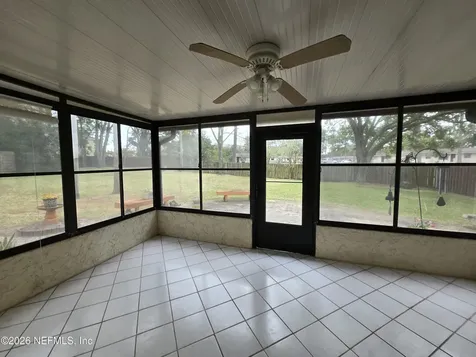 2520 Stern Drive S Jacksonville FL 32233