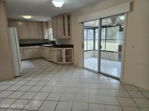 2520 Stern Drive S Jacksonville FL 32233