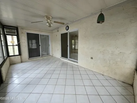 2520 Stern Drive S Jacksonville FL 32233