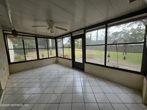 2520 Stern Drive S Jacksonville FL 32233