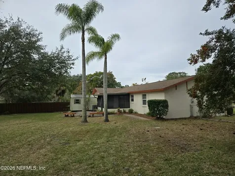 2520 Stern Drive S Jacksonville FL 32233