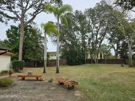 2520 Stern Drive S Jacksonville FL 32233