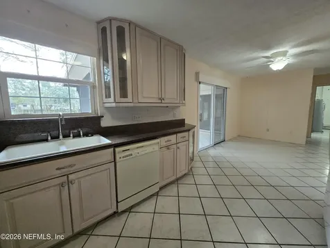 2520 Stern Drive S Jacksonville FL 32233