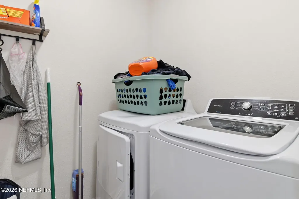 1986 Pebble Point Drive Green Cove Springs FL 32043