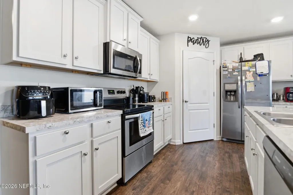 1986 Pebble Point Drive Green Cove Springs FL 32043