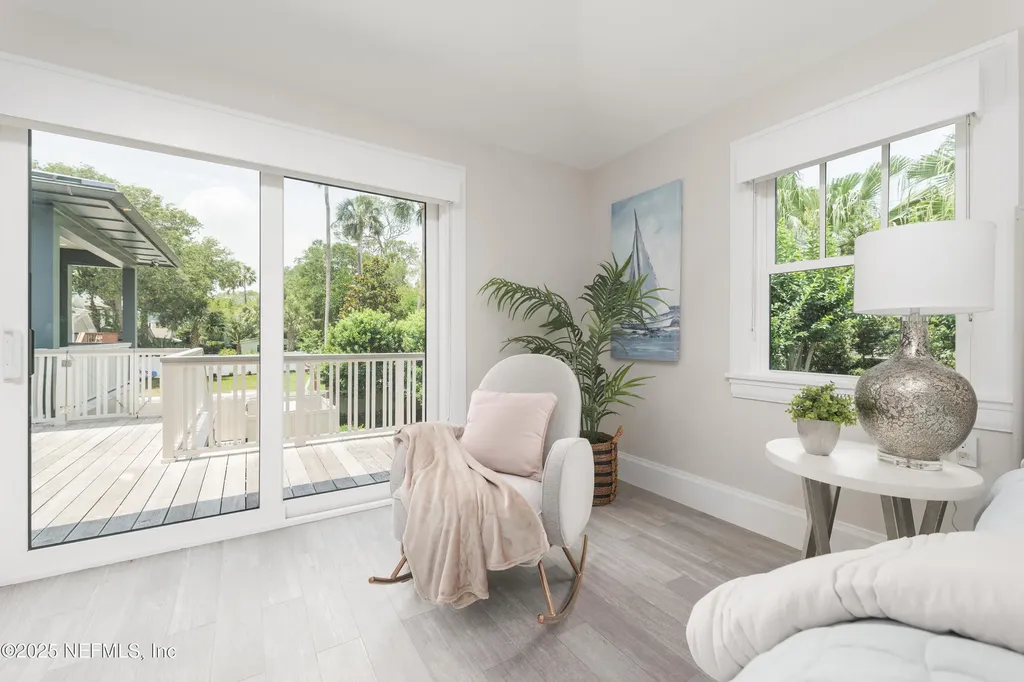 365 8th Street Atlantic Beach FL 32233