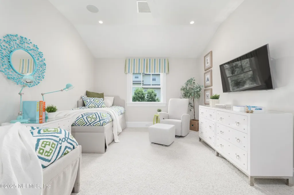 365 8th Street Atlantic Beach FL 32233