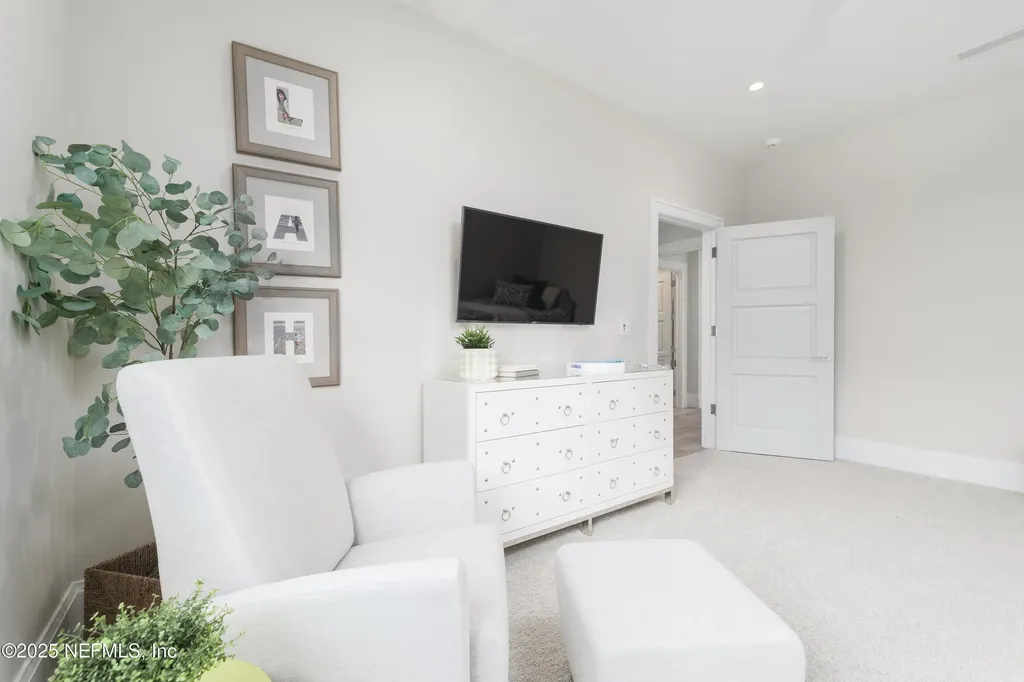 365 8th Street Atlantic Beach FL 32233