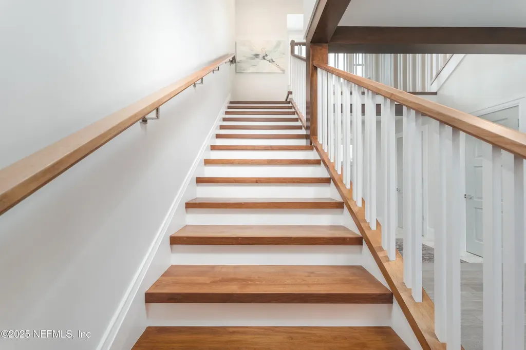 365 8th Street Atlantic Beach FL 32233