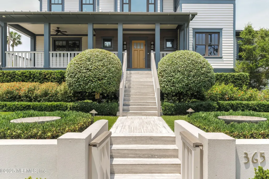 365 8th Street Atlantic Beach FL 32233