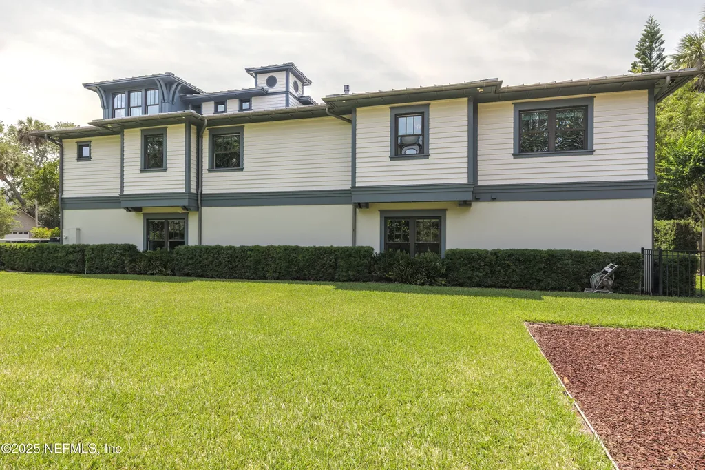 365 8th Street Atlantic Beach FL 32233