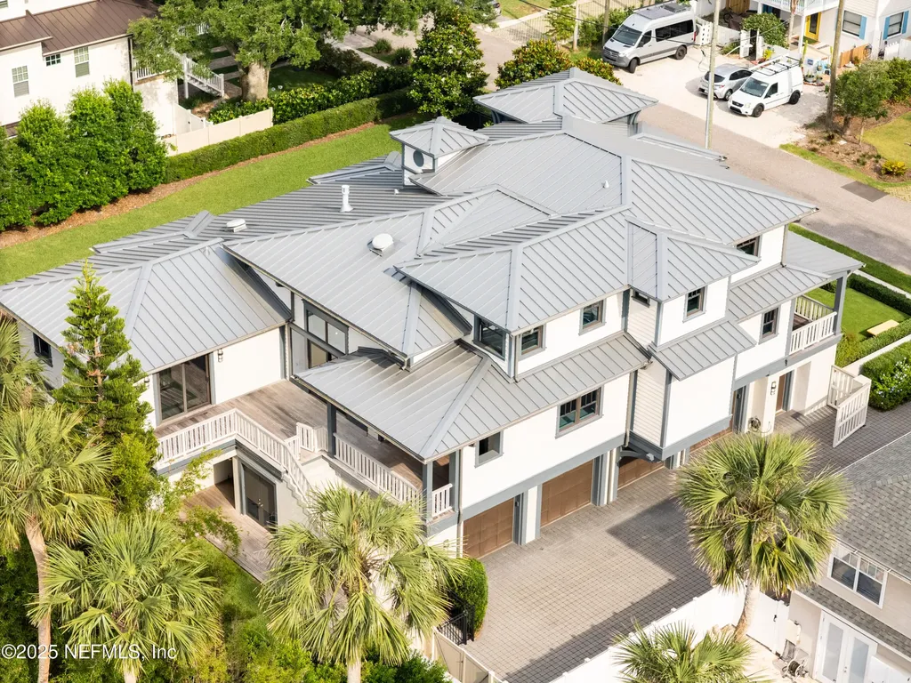 365 8th Street Atlantic Beach FL 32233