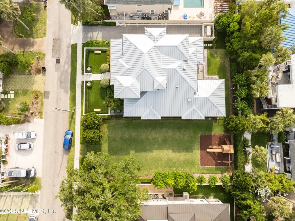 365 8th Street Atlantic Beach FL 32233