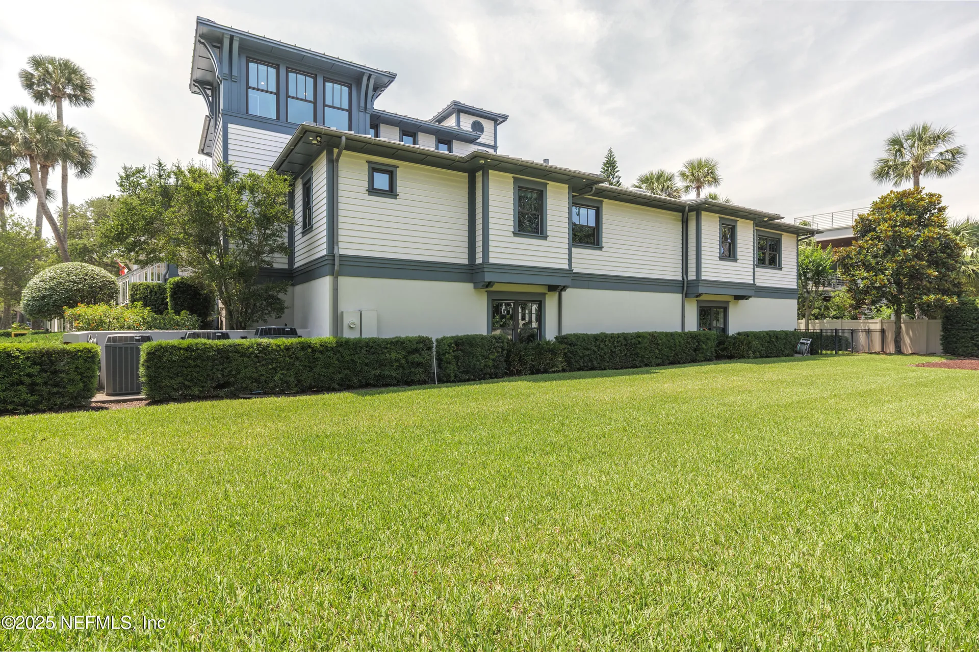 365 8th Street Atlantic Beach FL 32233