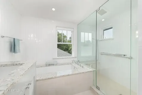 365 8th Street Atlantic Beach FL 32233