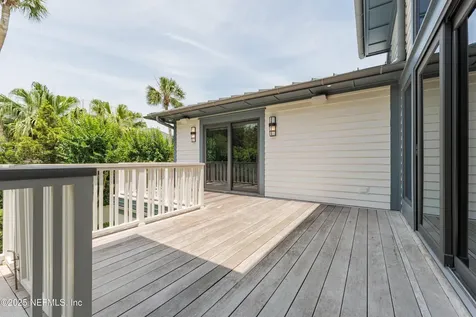 365 8th Street Atlantic Beach FL 32233