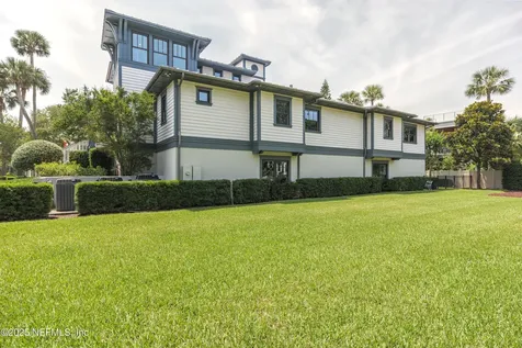 365 8th Street Atlantic Beach FL 32233