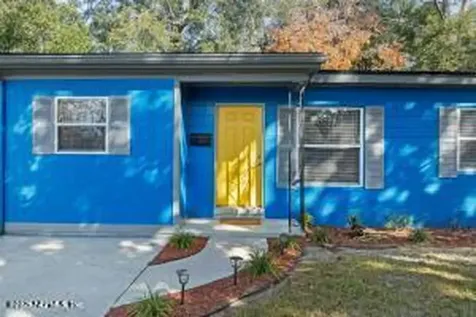 1613 Loyola Drive N Jacksonville FL 32218