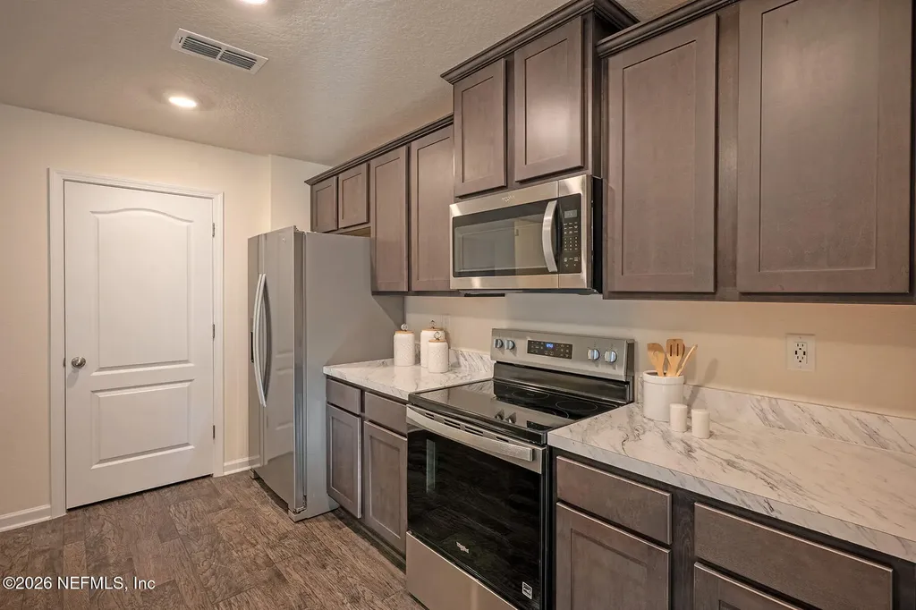 2418 Oak Stream Drive Green Cove Springs FL 32043