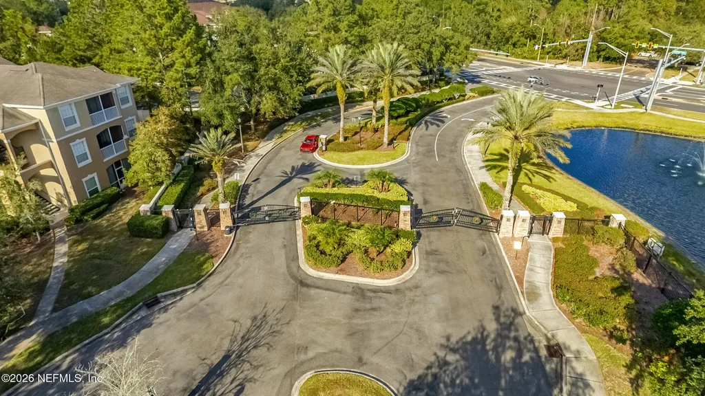 7990 Baymeadows Road Jacksonville FL 32256