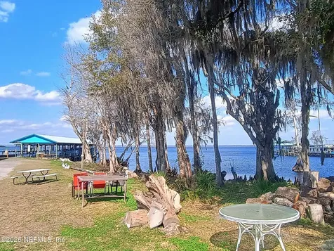 215 Pine Tree Trail Crescent City FL 32112