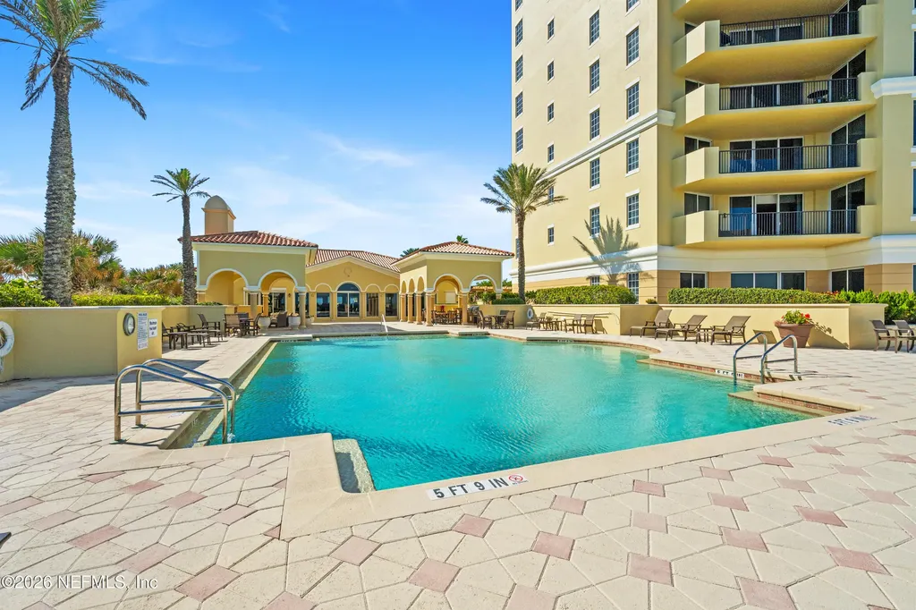 19 Avenue De La Mer Palm Coast FL 32137