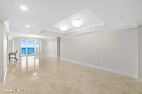 19 Avenue De La Mer Palm Coast FL 32137
