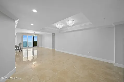 19 Avenue De La Mer Palm Coast FL 32137